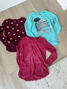 Old Navy Girls Long Sleeve Tees in Aqua, Burgundy & Deep Pink - 3-Pack